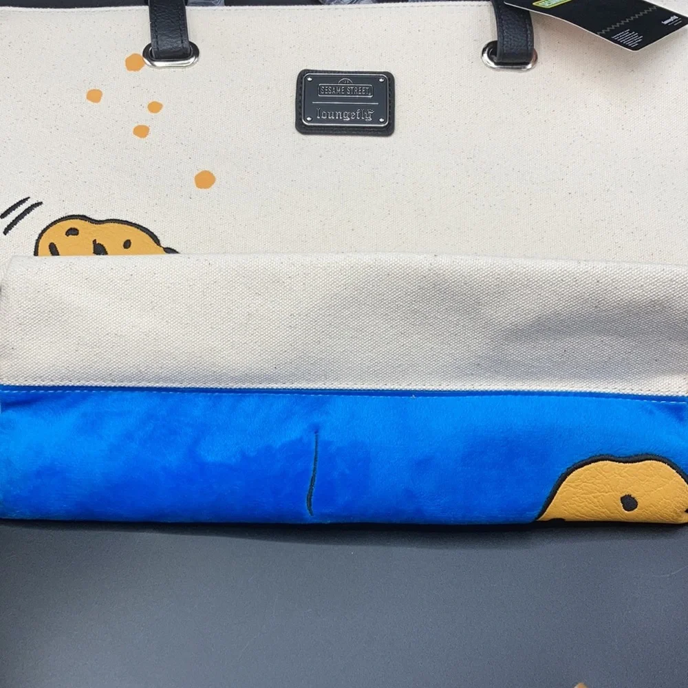 24HR DROP ⬇️ Lungefly Cookie Monster Felt Tote bag - Picture 4 of 9